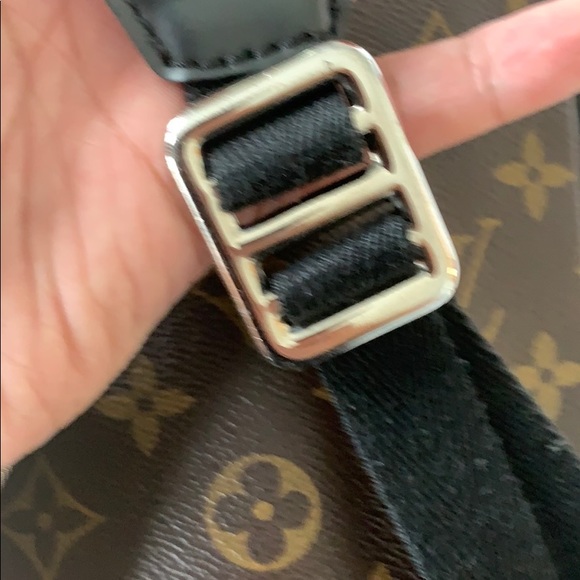 Louis Vuitton Monogram book bag. - Picture 6 of 8